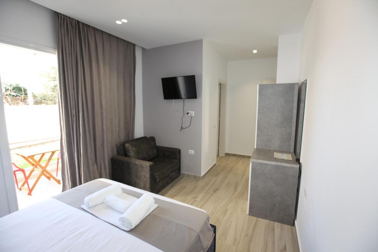 Hotel Bega Ksamil Esterno foto